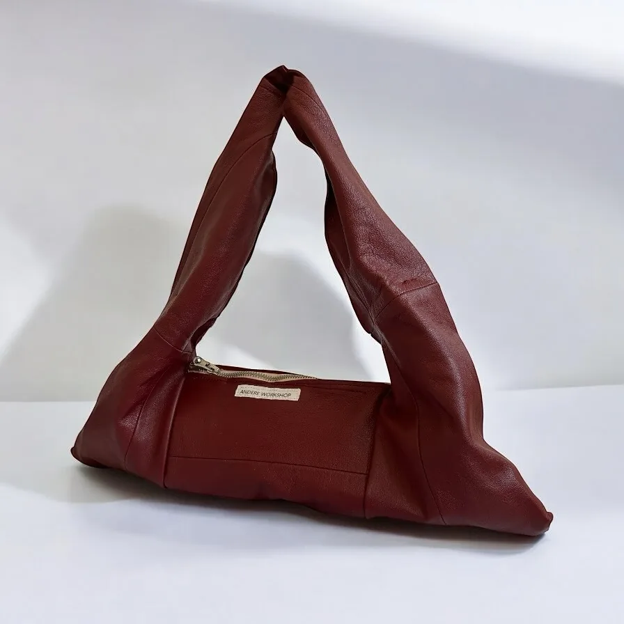 Ordinary dark burgundy, dark burgundy leather bag