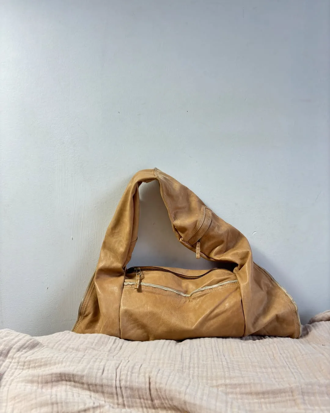 Ordinary mustard, mustard leather bag